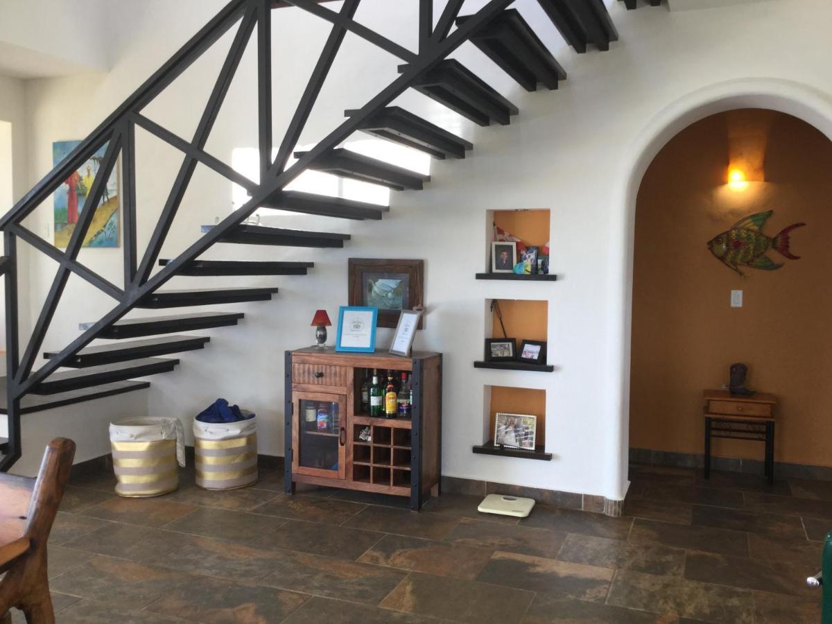 לה לגונה Hawk'S Nest Bed & Breakfast מראה חיצוני תמונה