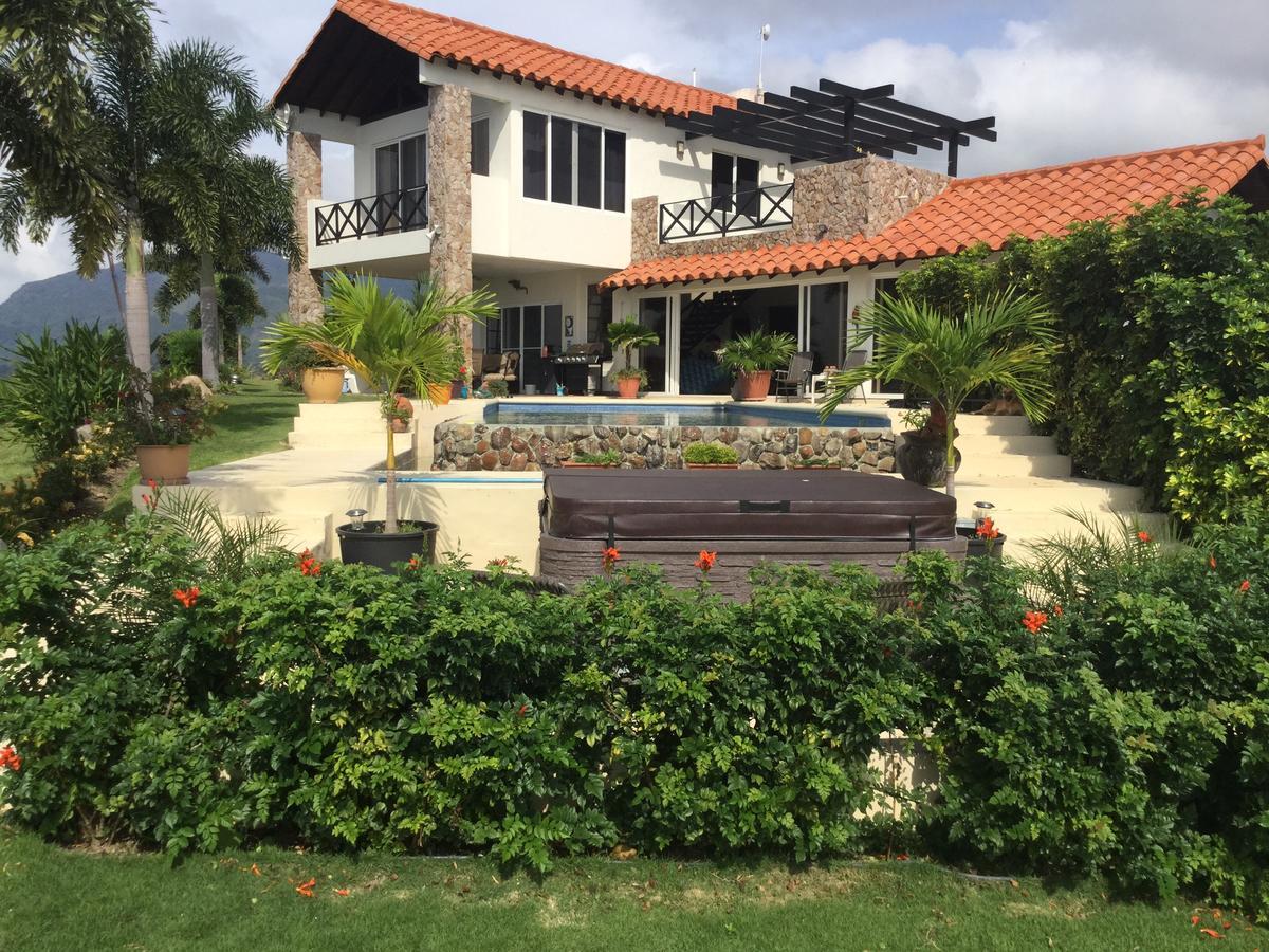 לה לגונה Hawk'S Nest Bed & Breakfast מראה חיצוני תמונה